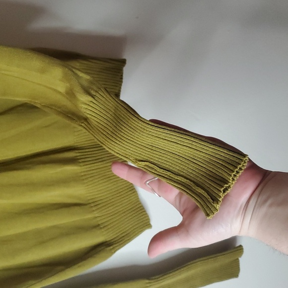 Womens Silk Blend Lightweight Green Yellow Minimalist Turtleneck Ribbed Sleeve - Picture 3 of 9